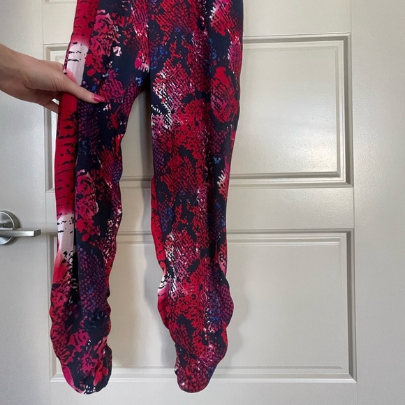 AQUA Bloomingdale’s Excl. Multi-Colored Scale-Print Sleeveless Jumpsuit - Sz S - Picture 3 of 10